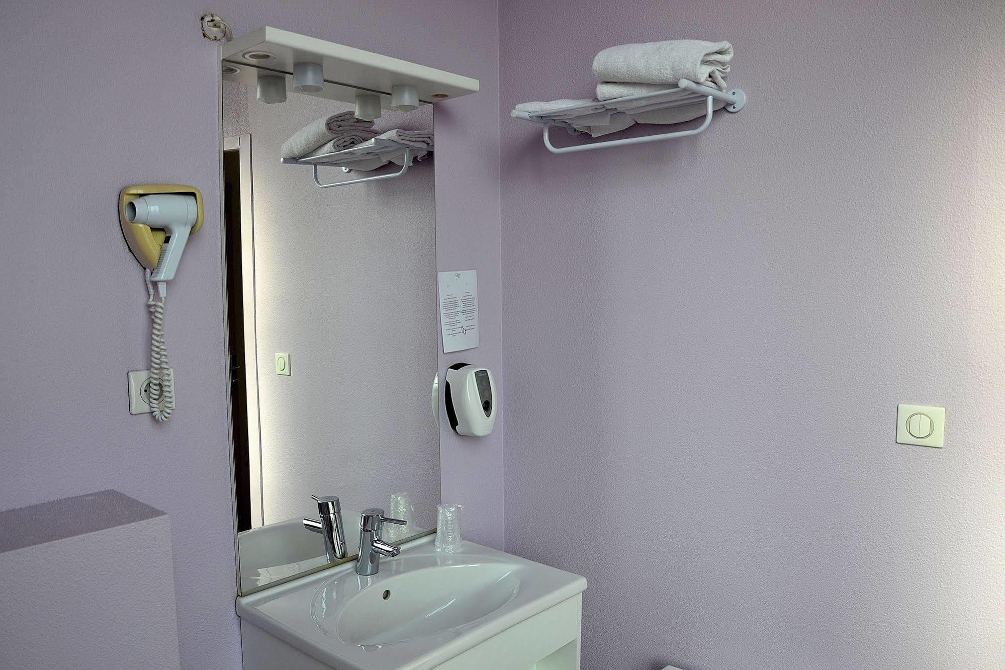 Hotel Les Bénédictins Limoges Esterno foto