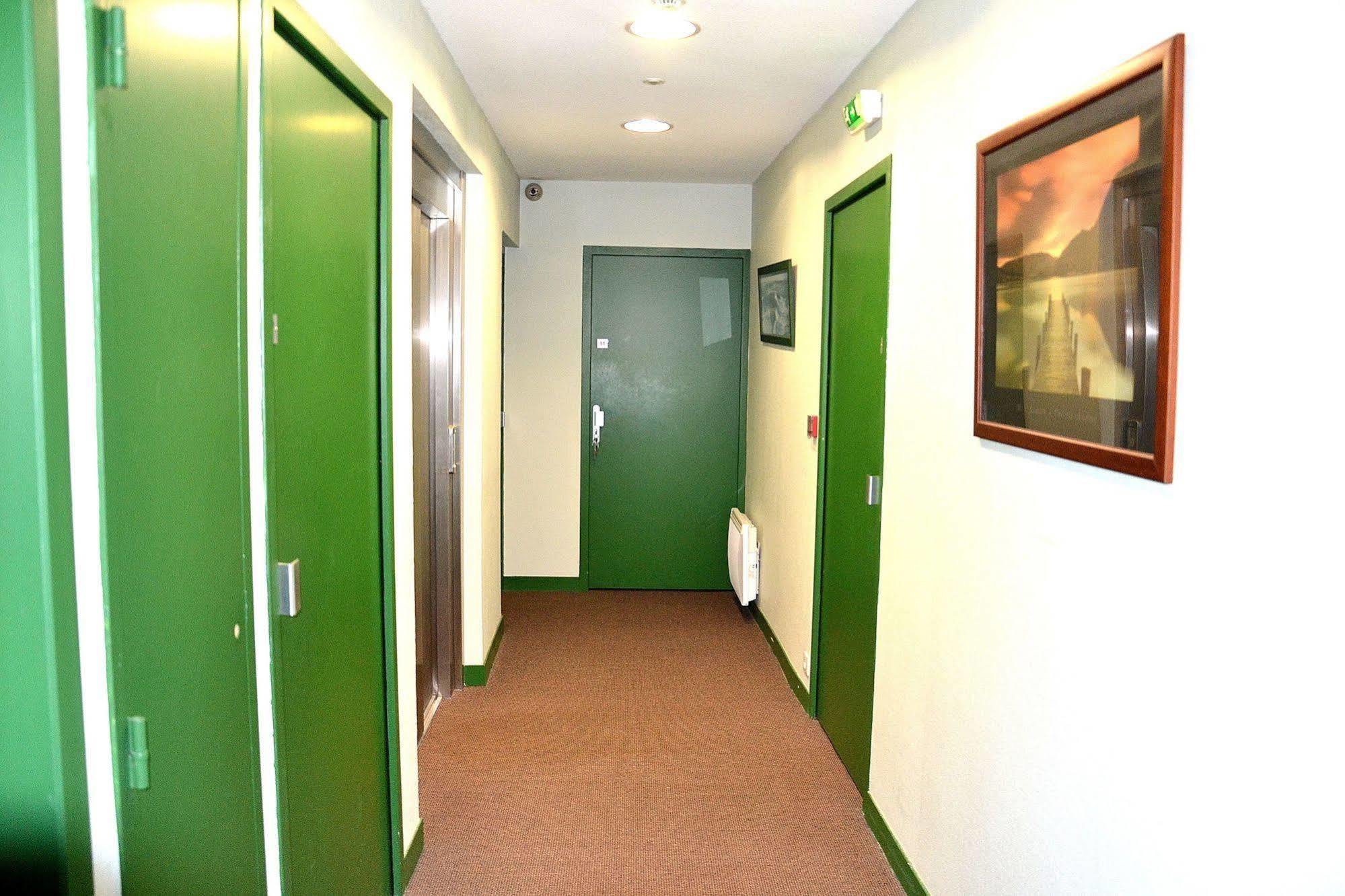 Hotel Les Bénédictins Limoges Esterno foto